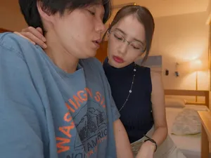 MOGI-037-C Aoi Honami: Chuyến đi suối nước nóng ngượng ngùng kéo dài 2 ngày 1 đêm. Một sự phơi bày hồi hộp và lo lắng mà không biết khi nào bạn sẽ bị phát hiện!